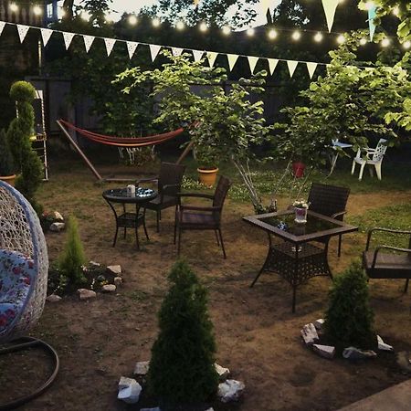 Lazika Hotel Zugdidi Bagian luar foto