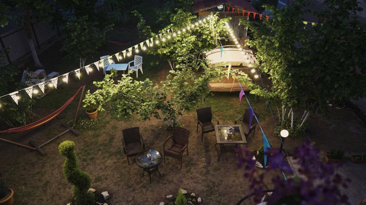 Lazika Hotel Zugdidi Bagian luar foto
