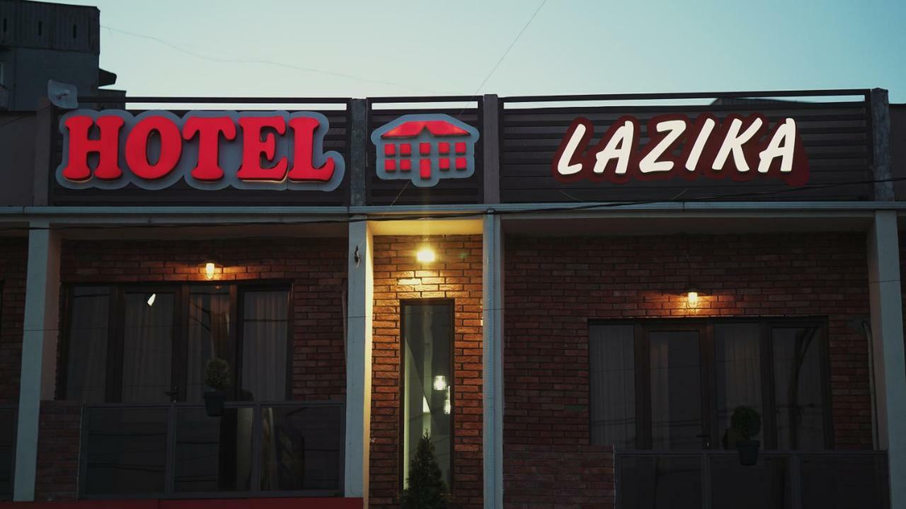 Lazika Hotel Zugdidi Bagian luar foto